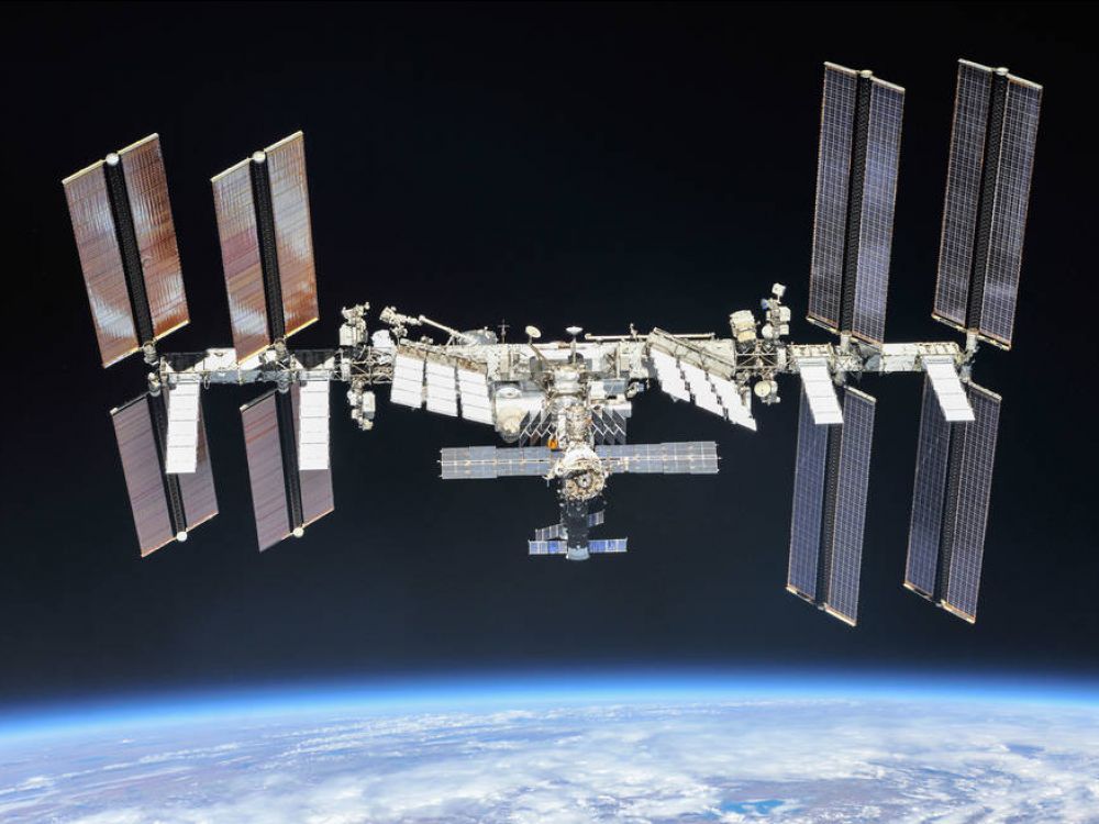 cover r4x3w1000 5e21db667f681 space station nasa